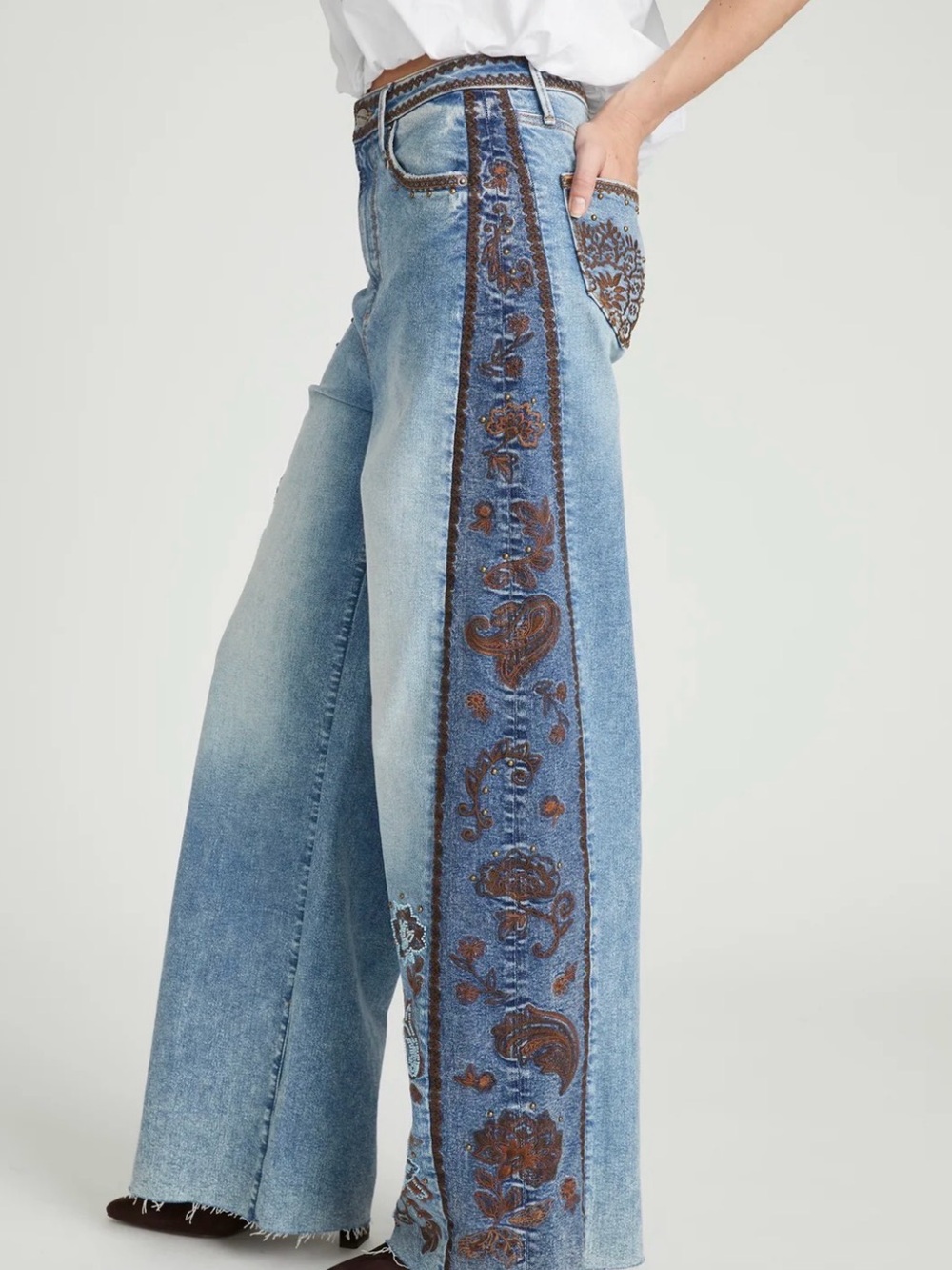 Brand New Driftwood Molly jeans size 26 with tags